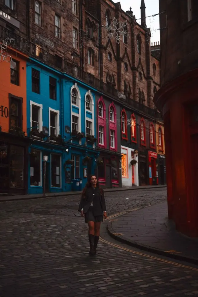victoria street in edinburgh