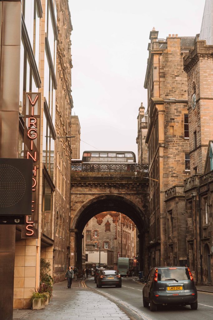 bus edinburgh