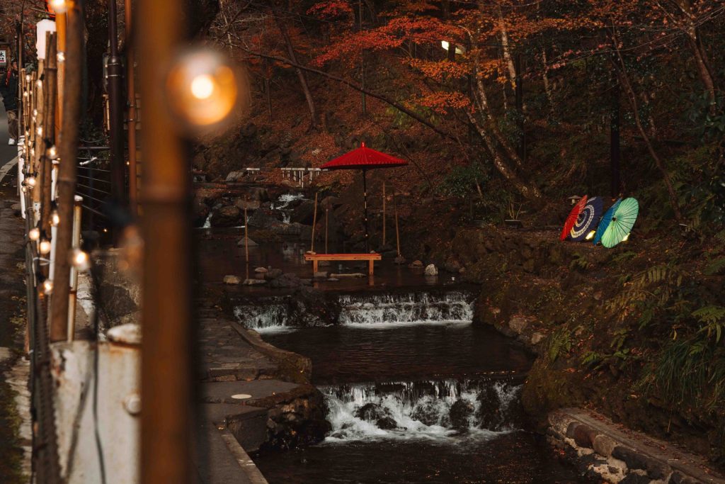 Kifune Shrine in Kyoto, a shrine surrounded by forest and especially popular in autumn.
