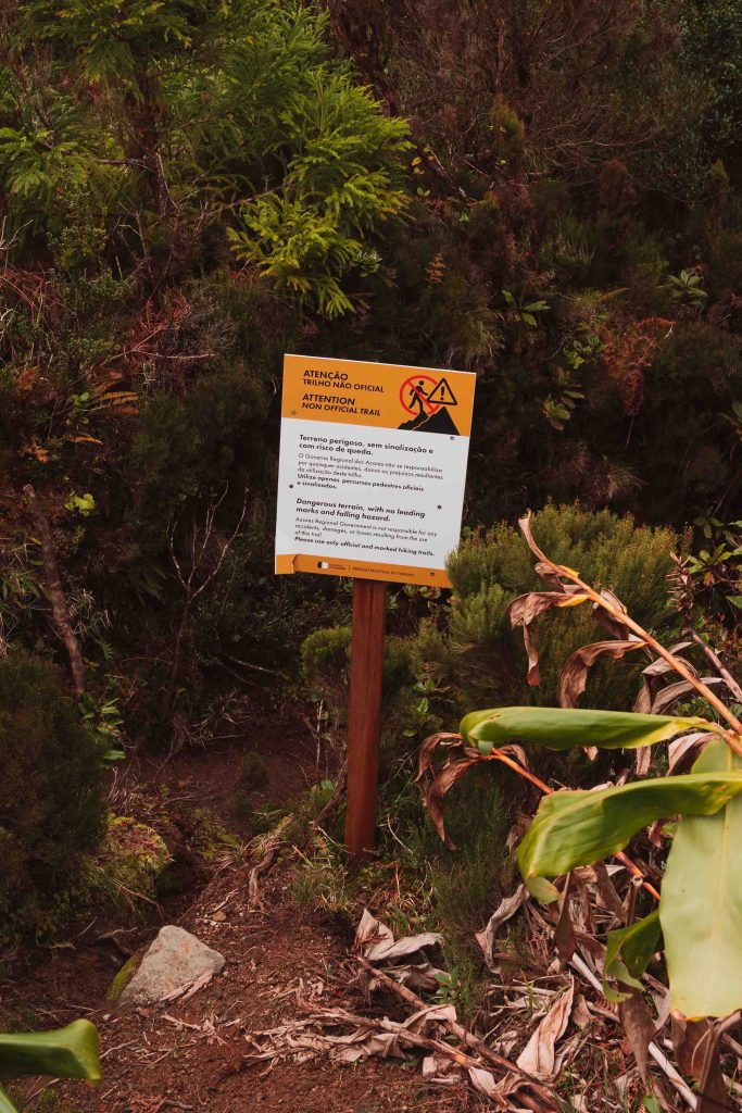 Trilho até à cascata das Lombadas na Ribeira Grande