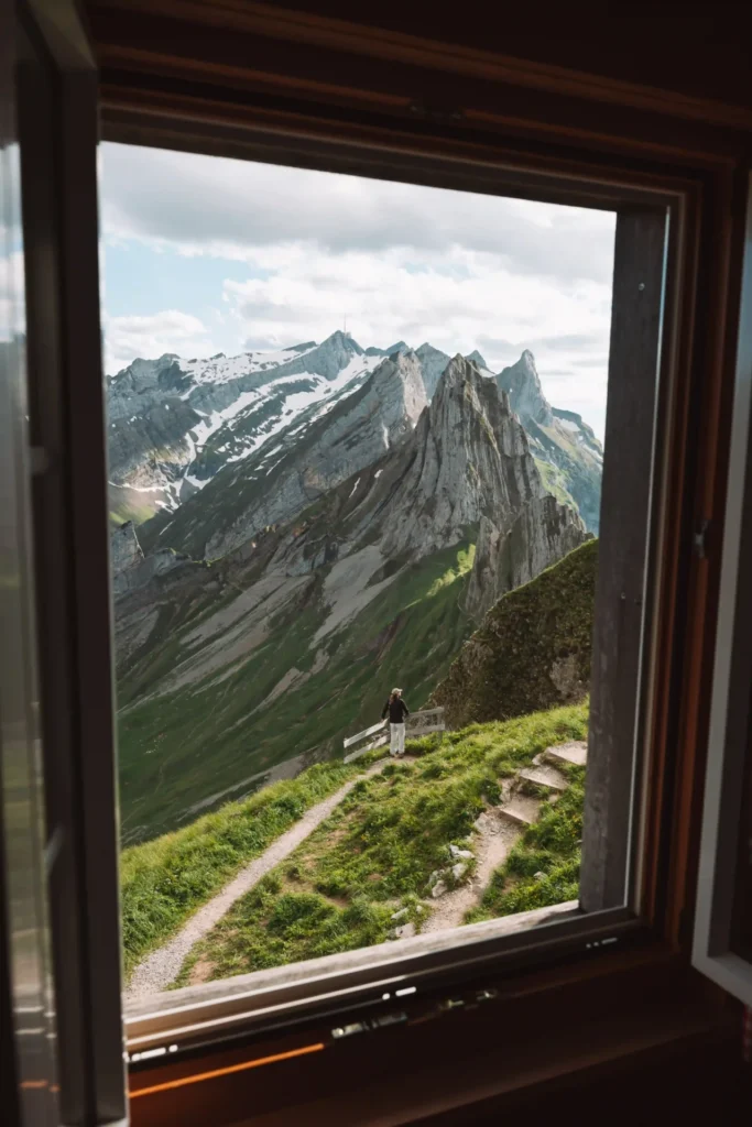 Staying overnight at Berggasthaus Schäfler on the Schäfler ridge