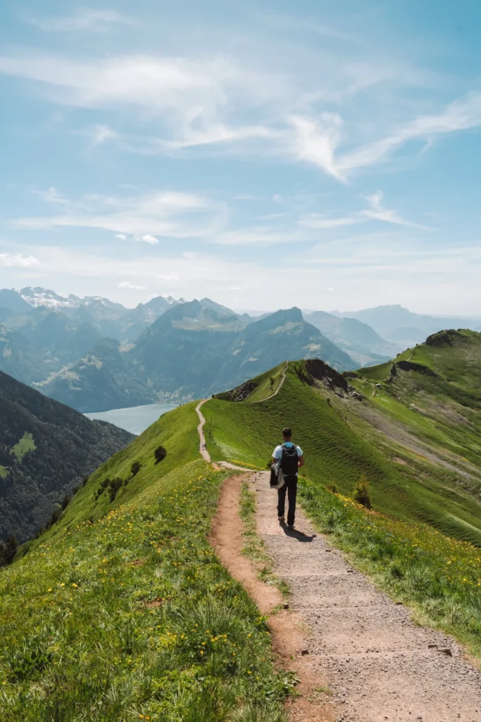 Percurso Klingenstock – Fronalpstock ao longo do Stoos Ridge